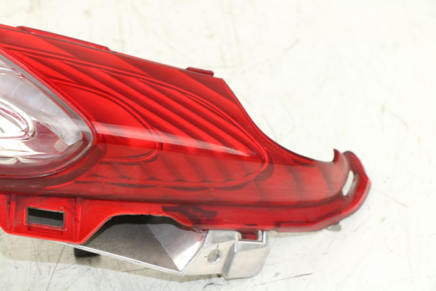 photo de RIGHT TAIL LIGHT HONDA FES S-WING SWING ABS 125 (2007 - 2015)