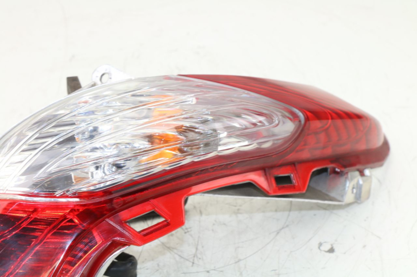 photo de RIGHT TAIL LIGHT HONDA FES S-WING SWING ABS 125 (2007 - 2015)