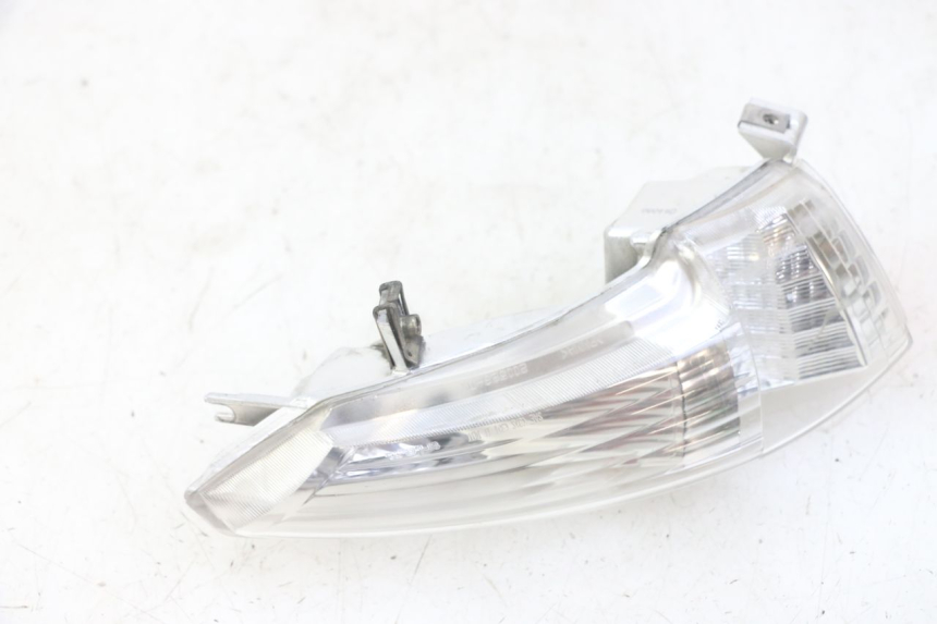 photo de RIGHT TAIL LIGHT PIAGGIO IE MP3 YOURBAN 300 (2011 - 2016)