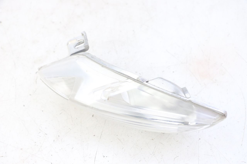 photo de RIGHT TAIL LIGHT PIAGGIO IE MP3 YOURBAN 300 (2011 - 2016)