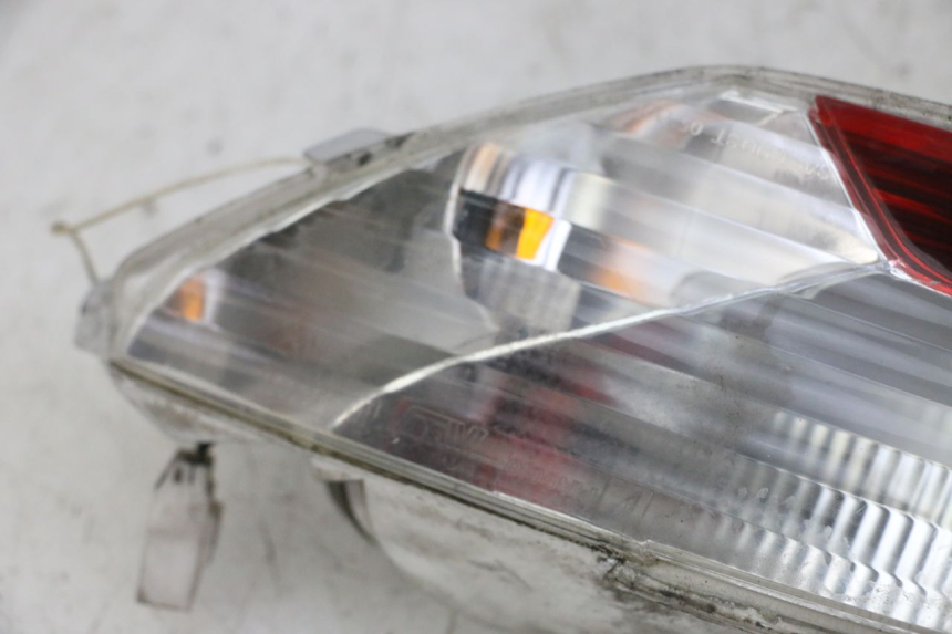 photo de RIGHT REAR LIGHT PIAGGIO MP3 LT 400 (2007 - 2012)