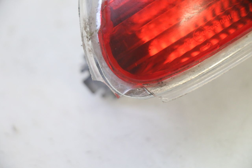 photo de RIGHT REAR LIGHT PIAGGIO MP3 LT 400 (2007 - 2012) - Zoom on usage condition