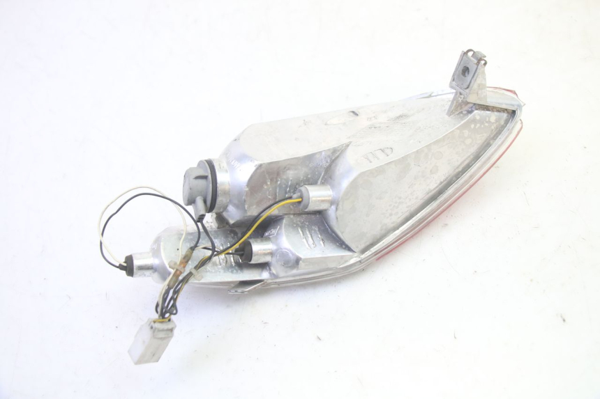 photo de RIGHT REAR LIGHT PIAGGIO MP3 LT 400 (2007 - 2012) - Fixing points details