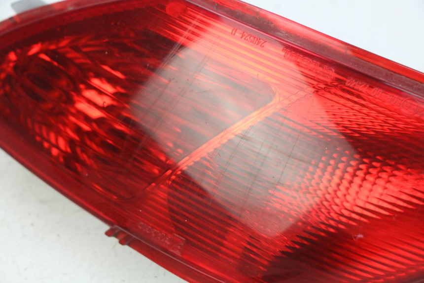 photo de RIGHT REAR LIGHT PIAGGIO MP3 500 (2011 - 2015)