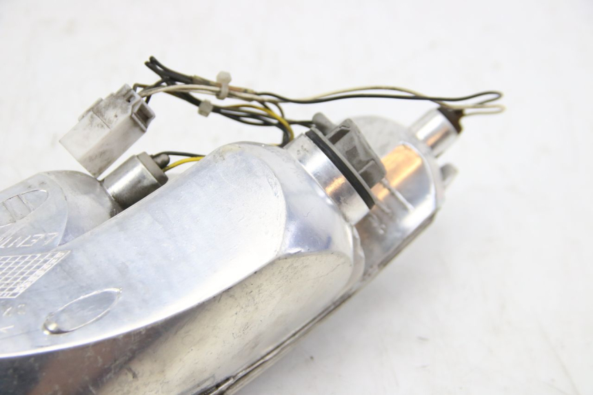 photo de RIGHT TAIL LIGHT PIAGGIO MP3 125 (2006 - 2014)