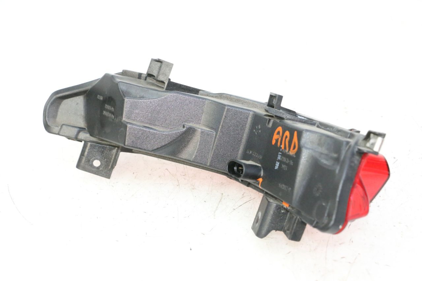 photo de RIGHT REAR LIGHT PIAGGIO MP3 500 (2014 - 2016)