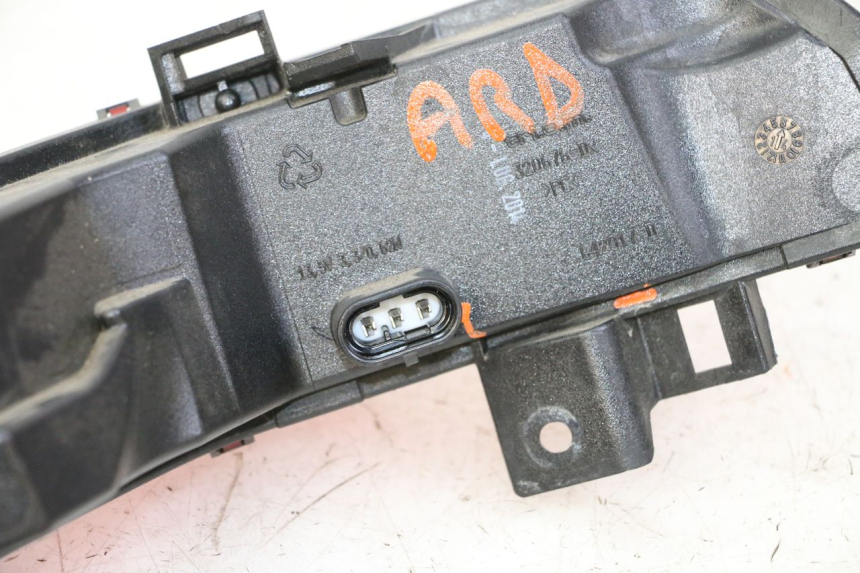 photo de RIGHT REAR LIGHT PIAGGIO MP3 500 (2014 - 2016)