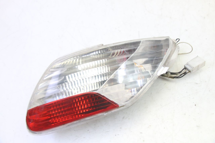 photo de RIGHT TAIL LIGHT PIAGGIO MP3 125 (2006 - 2014)