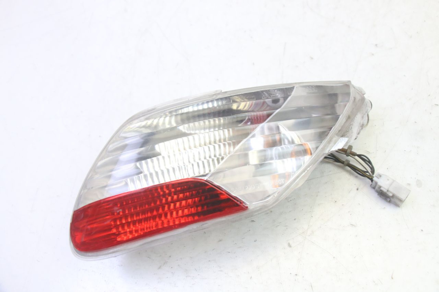 photo de RIGHT TAIL LIGHT PIAGGIO MP3 RL 250 (2007 - 2010)