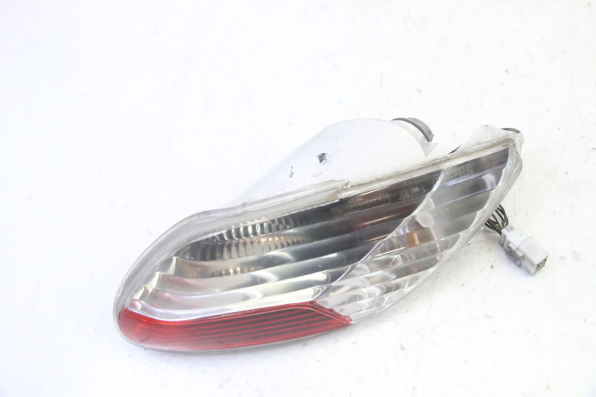 photo de RIGHT TAIL LIGHT PIAGGIO MP3 RL 250 (2007 - 2010)
