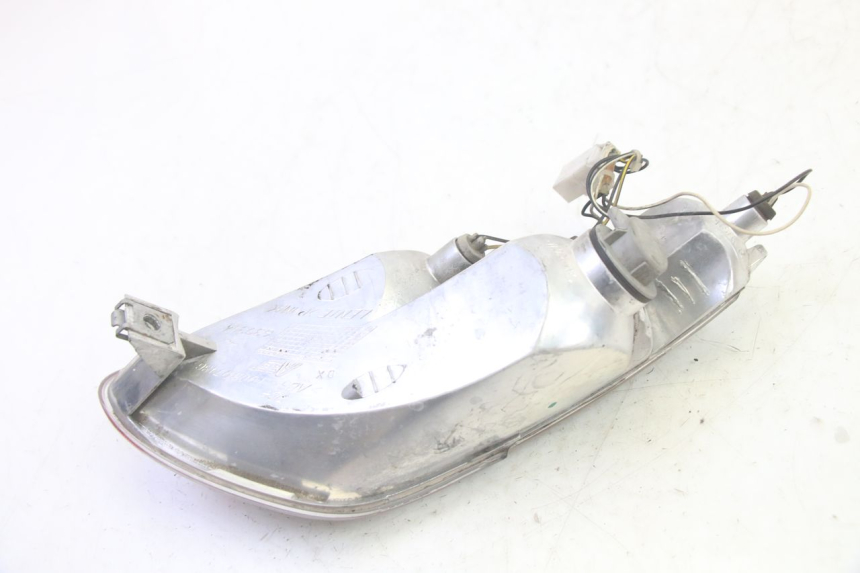 photo de RIGHT TAIL LIGHT PIAGGIO MP3 125 (2006 - 2014)