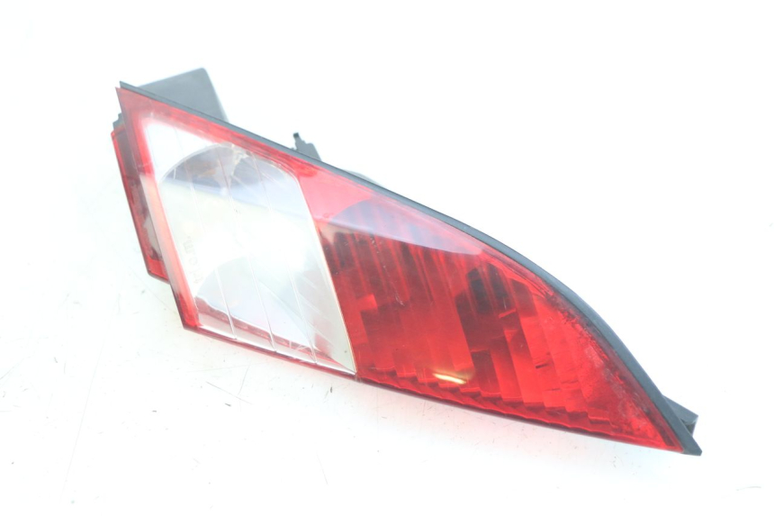 photo de RIGHT REAR LIGHT PEUGEOT SATELIS 125 (2010 - 2012)