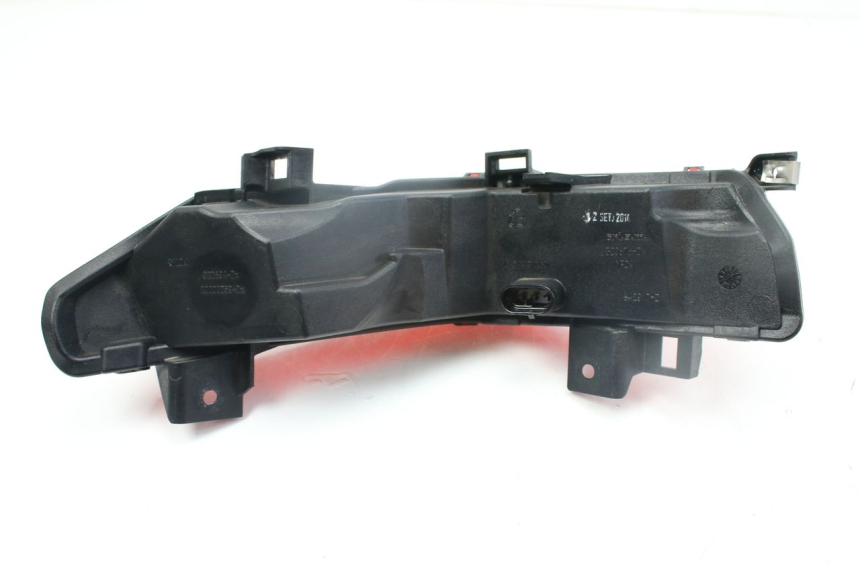 photo de RIGHT REAR LIGHT PIAGGIO MP3 500 (2014 - 2016)