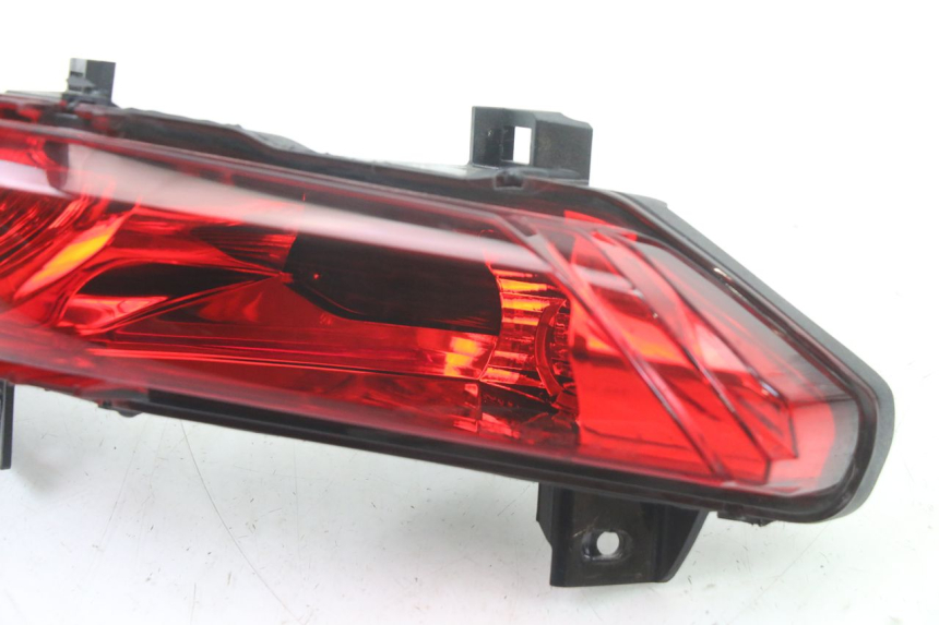photo de RIGHT REAR LIGHT PIAGGIO MP3 500 (2014 - 2016)