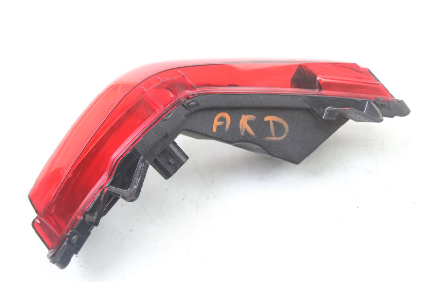 photo de RIGHT REAR LIGHT PIAGGIO MP3 500 (2014 - 2016)