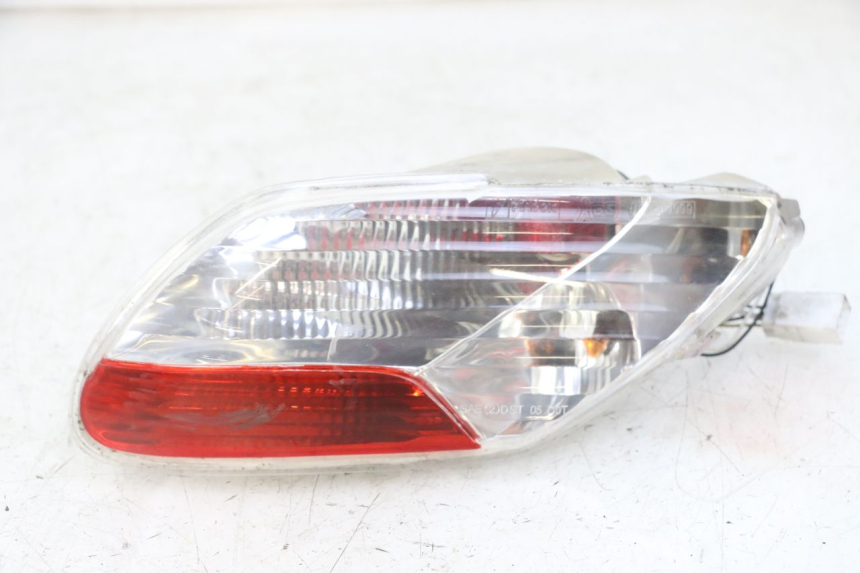 photo de RIGHT TAIL LIGHT PIAGGIO MP3 125 (2006 - 2014)