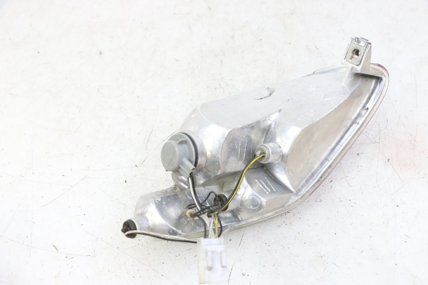 photo de RIGHT TAIL LIGHT PIAGGIO MP3 125 (2006 - 2014)