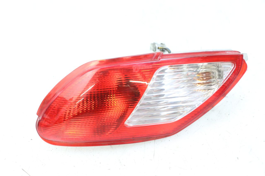 photo de RIGHT REAR LIGHT PIAGGIO MP3 LT 400 (2007 - 2012)