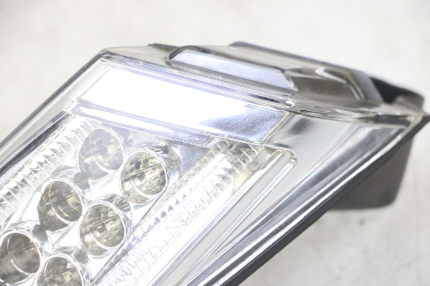 photo de RIGHT TAIL LIGHT PEUGEOT SATELIS 125 (2013 - 2018)