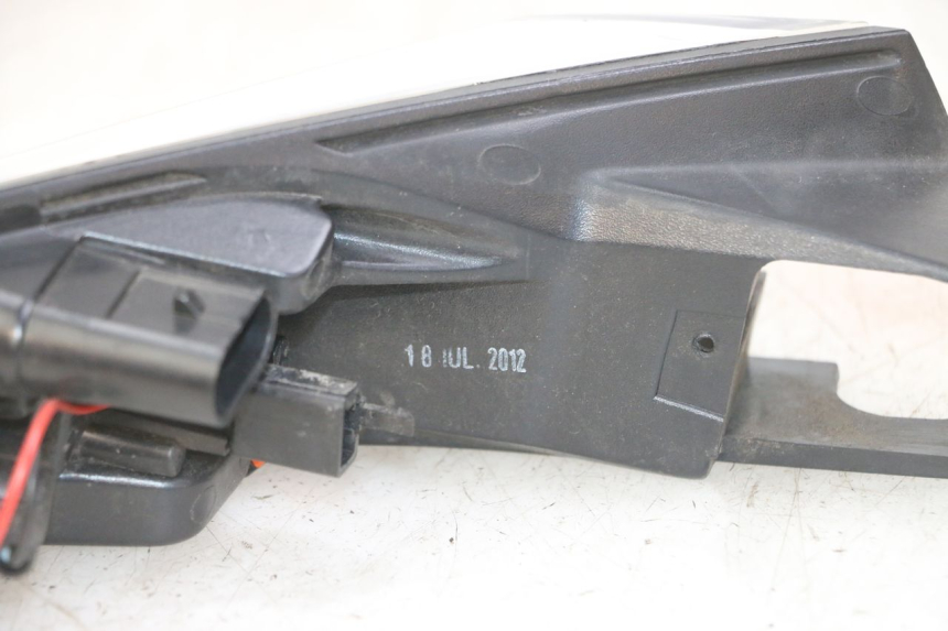 photo de RIGHT TAIL LIGHT PEUGEOT SATELIS 125 (2013 - 2018)