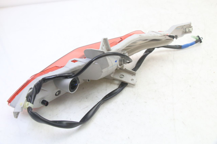 photo de RIGHT TAIL LIGHT YAMAHA XMAX X-MAX 125 (2021 - 2025)