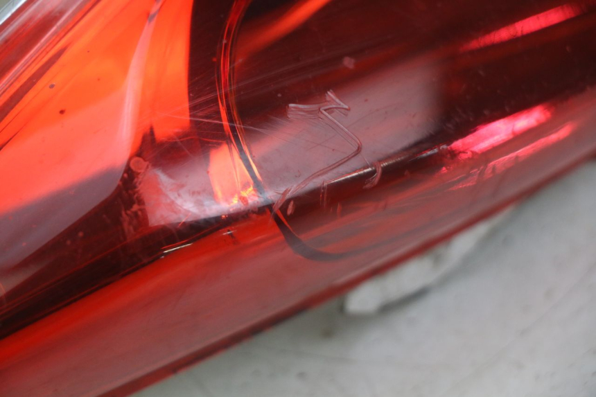 photo de RIGHT REAR LIGHT YAMAHA X-MAX XMAX 125 (2010 - 2014)