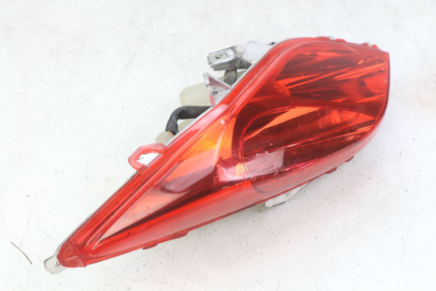 photo de RIGHT REAR LIGHT YAMAHA X-MAX XMAX 125 (2010 - 2014)