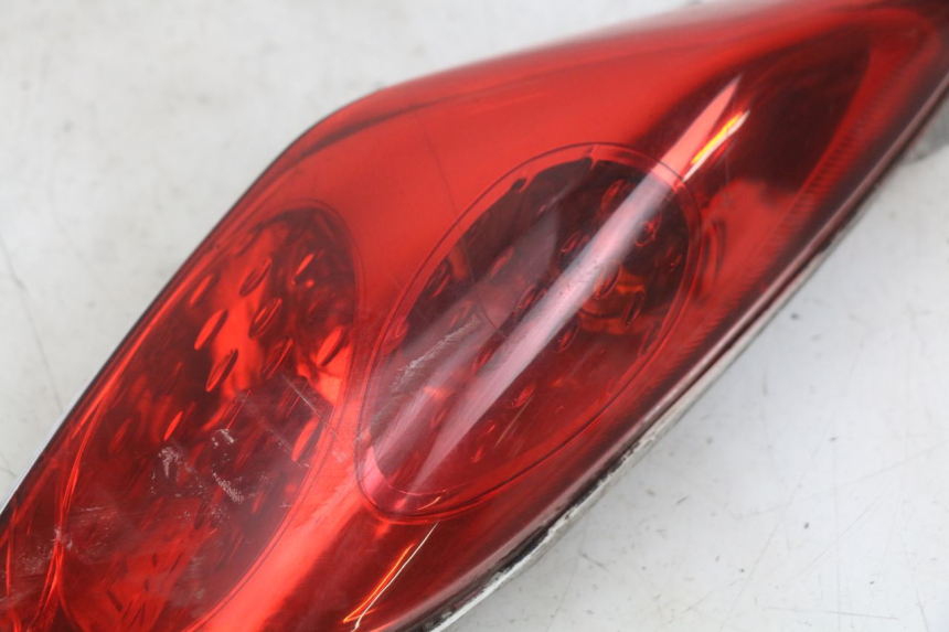 photo de RIGHT REAR LIGHT YAMAHA XMAX X-MAX 125 (2006 - 2009)