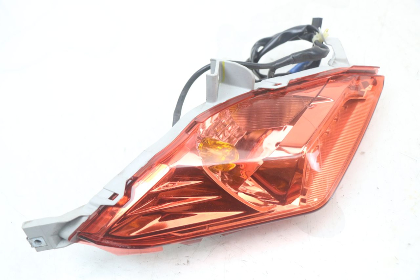 photo de RIGHT REAR LIGHT YAMAHA XMAX X-MAX ABS 125 (2017 - 2020)