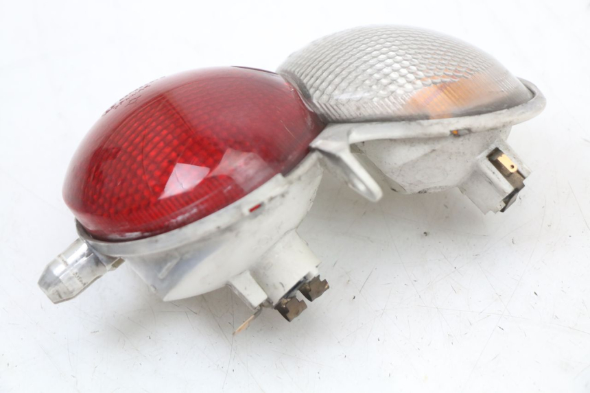 photo de RIGHT TAIL LIGHT YAMAHA YP MAJESTY 125 (2002 - 2006)