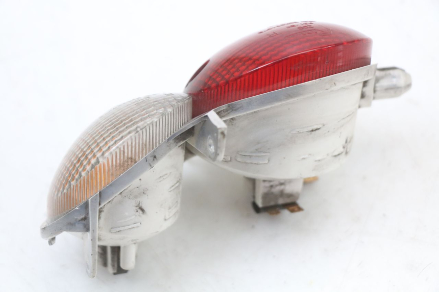 photo de RIGHT TAIL LIGHT YAMAHA YP MAJESTY 125 (2002 - 2006)