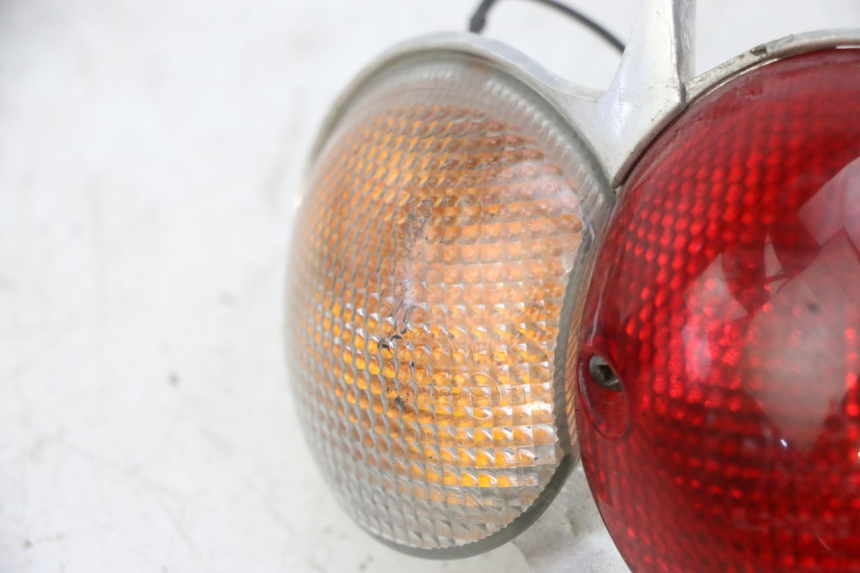 photo de RIGHT TAIL LIGHT YAMAHA YP MAJESTY 125 (2002 - 2006)