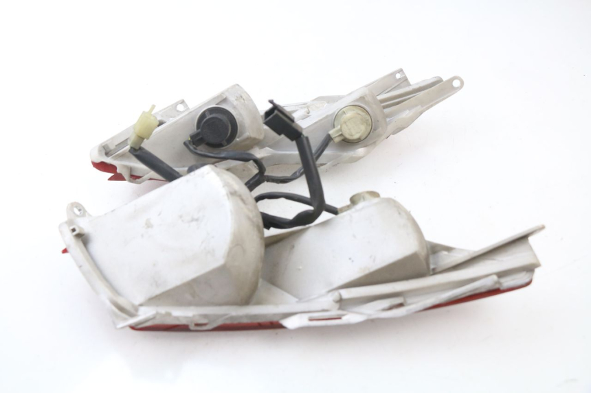 photo de TAIL LIGHT HONDA FES PANTHEON 125 (2003 - 2007)