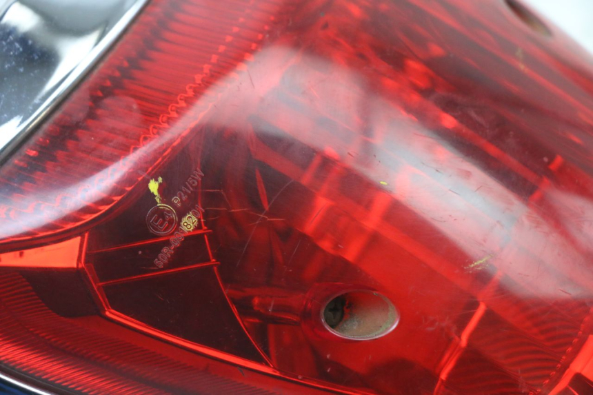 photo de REAR LIGHT SYM FIDDLE 3 III 125 (2014 - 2020) - Zoom on usage condition