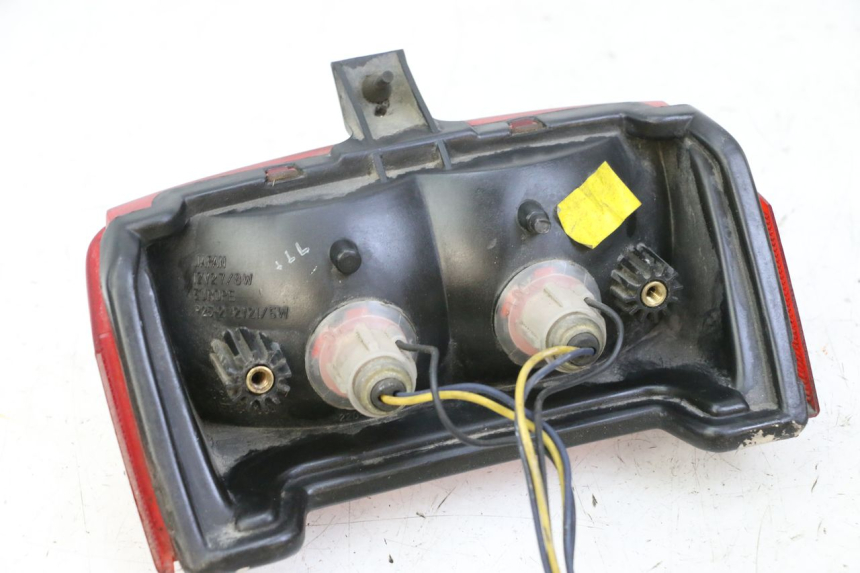 photo de TAIL LIGHT YAMAHA FJ 36Y 1100 (1984 - 1985)