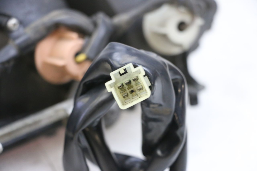 photo de REAR LIGHT YAMAHA FJR ABS 1300 (2006 - 2012) - Technical close-up