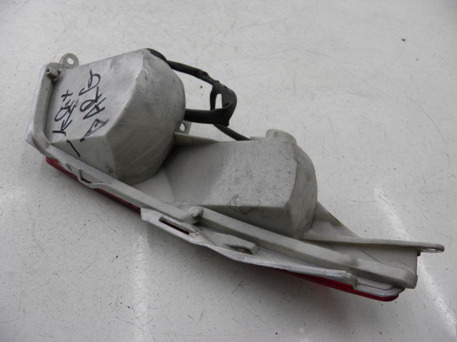 photo de LEFT TAIL LIGHT HONDA FES PANTHEON 125 (2003 - 2007)