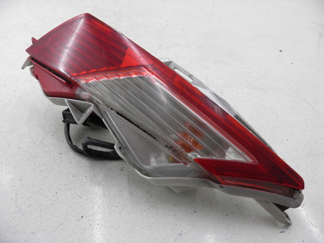 photo de LEFT TAIL LIGHT HONDA FES PANTHEON 125 (2003 - 2007)