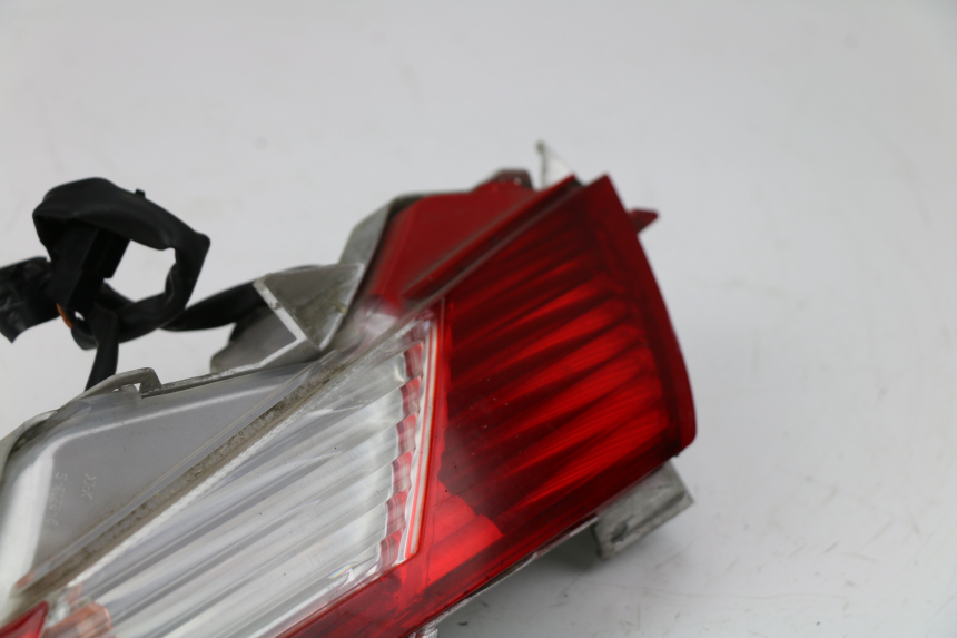 photo de LEFT TAIL LIGHT HONDA FES PANTHEON 125 (2003 - 2007)