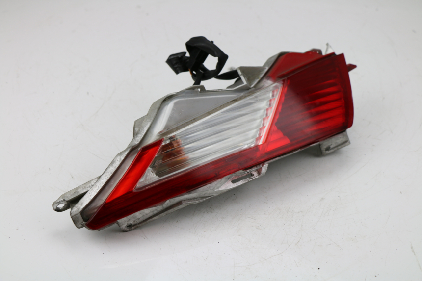 photo de LEFT TAIL LIGHT HONDA FES PANTHEON 125 (2003 - 2007)