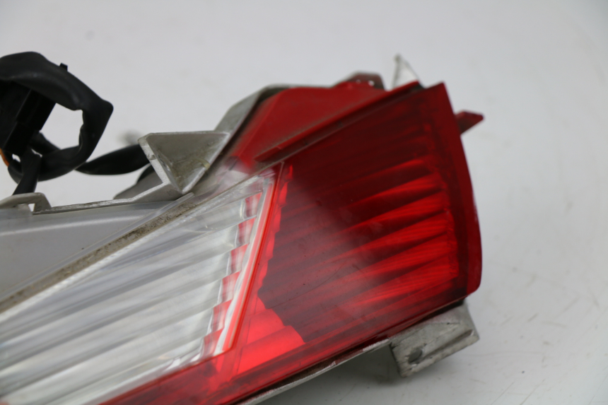 photo de LEFT TAIL LIGHT HONDA FES PANTHEON 125 (2003 - 2007)