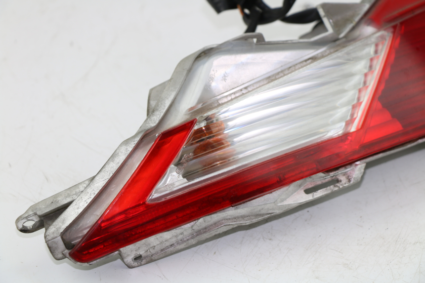 photo de LEFT TAIL LIGHT HONDA FES PANTHEON 125 (2003 - 2007)