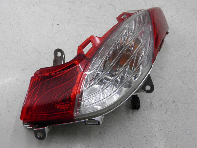 photo de LEFT TAIL LIGHT HONDA FES S-WING SWING ABS 125 (2007 - 2015)