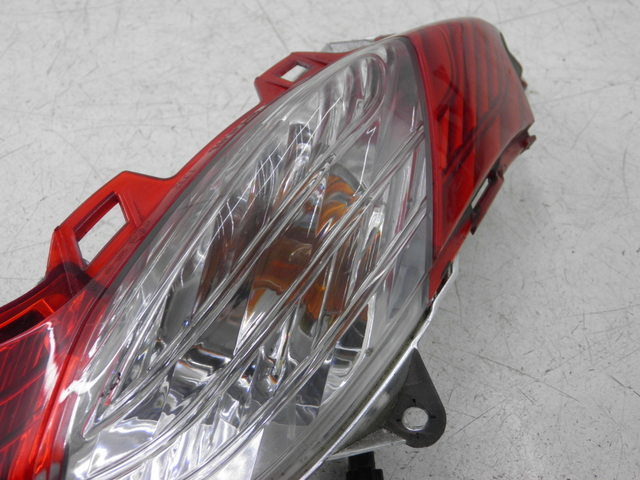 photo de LEFT TAIL LIGHT HONDA FES S-WING SWING ABS 125 (2007 - 2015)