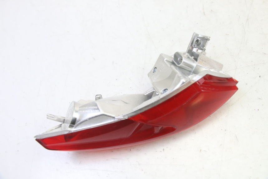photo de LEFT TAIL LIGHT PIAGGIO MP3 HPE 310 (2024 - 2025)