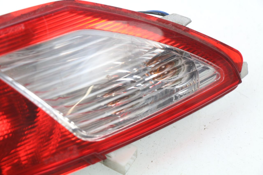 photo de LEFT TAIL LIGHT PIAGGIO MP3 LT 300 (2010 - 2016)