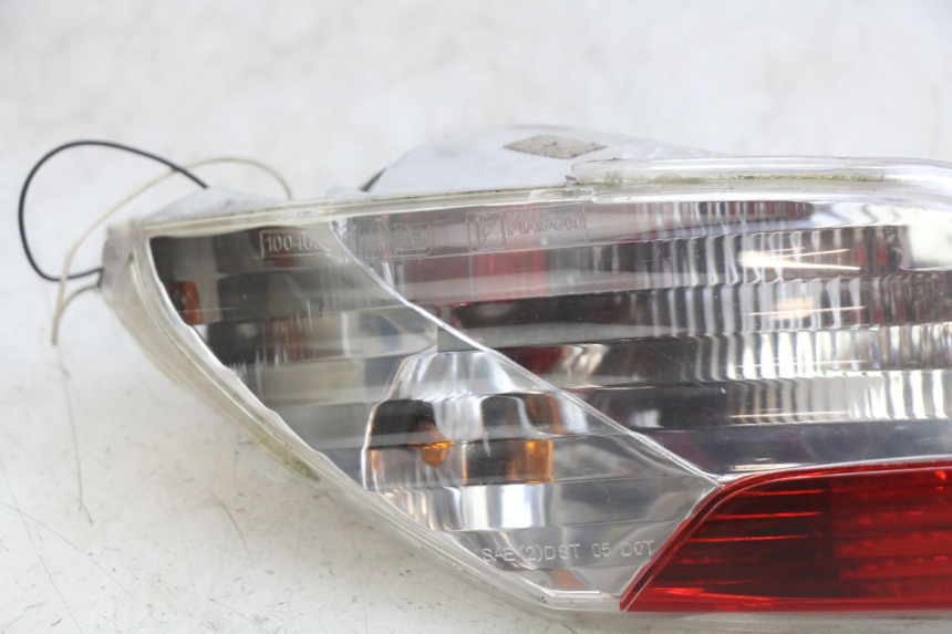 photo de LEFT REAR LIGHT PIAGGIO MP3 LT 400 (2007 - 2012)