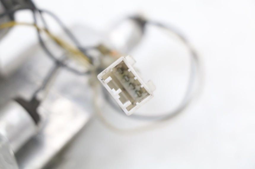 photo de LEFT TAIL LIGHT PIAGGIO MP3 125 (2006 - 2014)