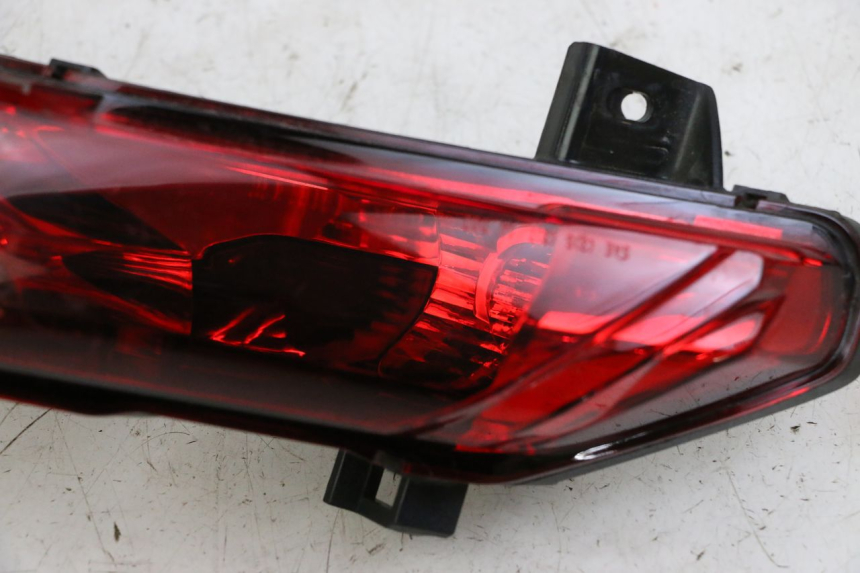 photo de LEFT TAIL LIGHT PIAGGIO MP3 500 (2014 - 2016)