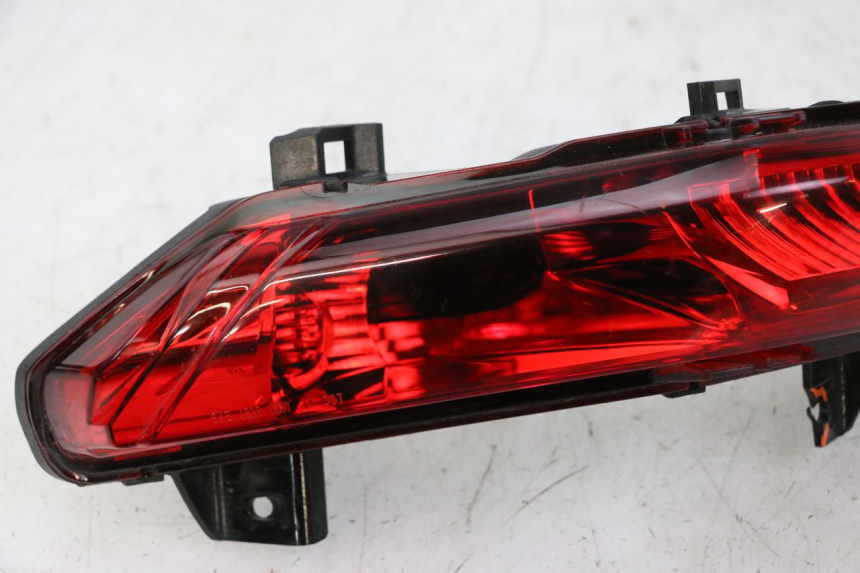 photo de LEFT TAIL LIGHT PIAGGIO MP3 500 (2014 - 2016)